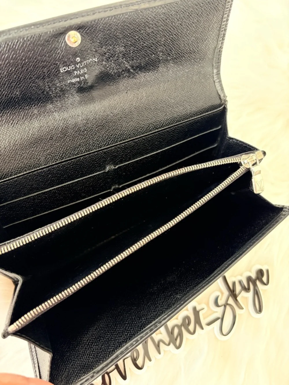 Louis Vuitton Black Epi Sarah Wallet